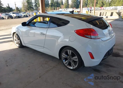 2013 Hyundai Veloster Base W/Black from USA, damaged, VIN KMHTC6AD2DU157239